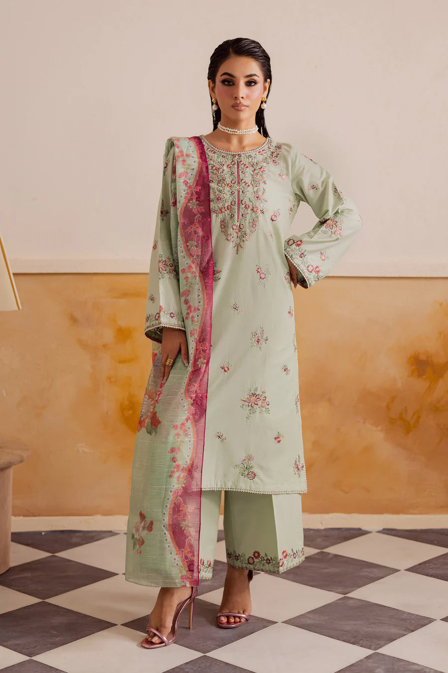 Silas Embroidered 3Pc